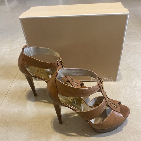 Michael Kors Berkley Platform Brown Platform Heel Sandal - Picture 5 of 10